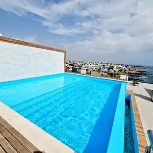Appartement Encantador Com Piscina E Vista Mar, Praia